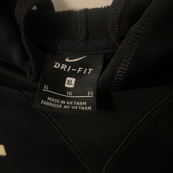 Washington Huskies Nike Dri Fit Football hoodie - Picture 3 of 4